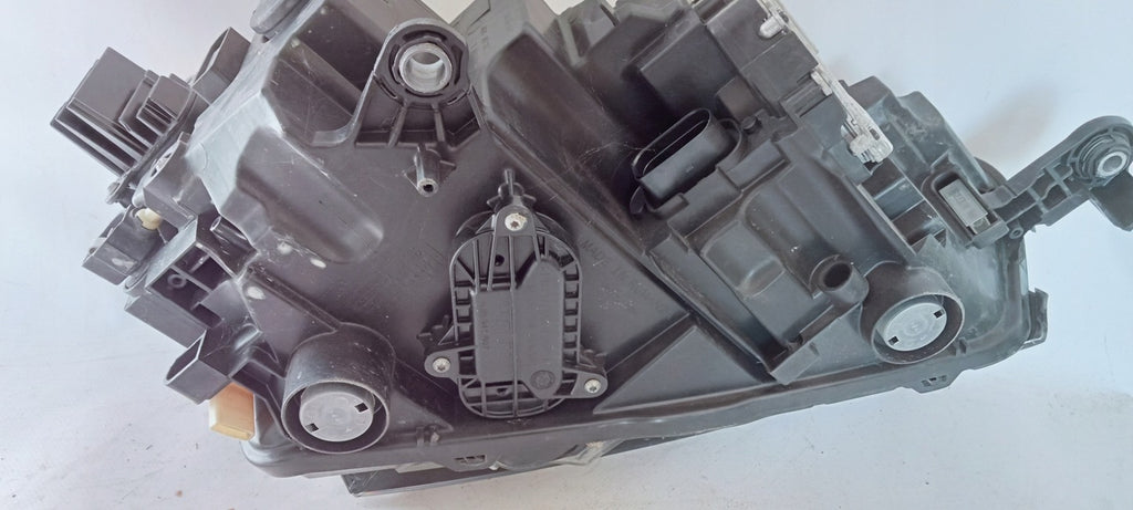 Frontscheinwerfer Audi Q2 Scala 657941015A LED Ein Stück (Rechts oder Links)