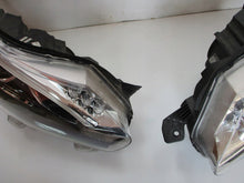 Laden Sie das Bild in den Galerie-Viewer, Frontscheinwerfer Toyota Proace Verso Xenon Ein Stück (Rechts oder Links) SCH4582101666ap