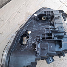 Laden Sie das Bild in den Galerie-Viewer, Frontscheinwerfer BMW 3 F30 F31 7471305-01 Links Scheinwerfer Headlight SCH3427576422oo