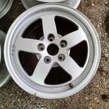 Load image into Gallery viewer, 4x Alufelge 16 Zoll 7.0&quot; 5x112 35ET Glanz Silber 8W0601025 Audi A4 B8 Rim Wheel