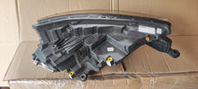 Laden Sie das Bild in den Galerie-Viewer, Frontscheinwerfer Skoda Kamiq 657941015B 658941015B LED Links Headlight SCH6463720318zx