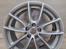 Laden Sie das Bild in den Galerie-Viewer, 1x Alufelge 18 Zoll 7.0" 5x112 22ET Glanz Silber 6880047 BMW X3 G01 X4 G02 FEL5932461062zw