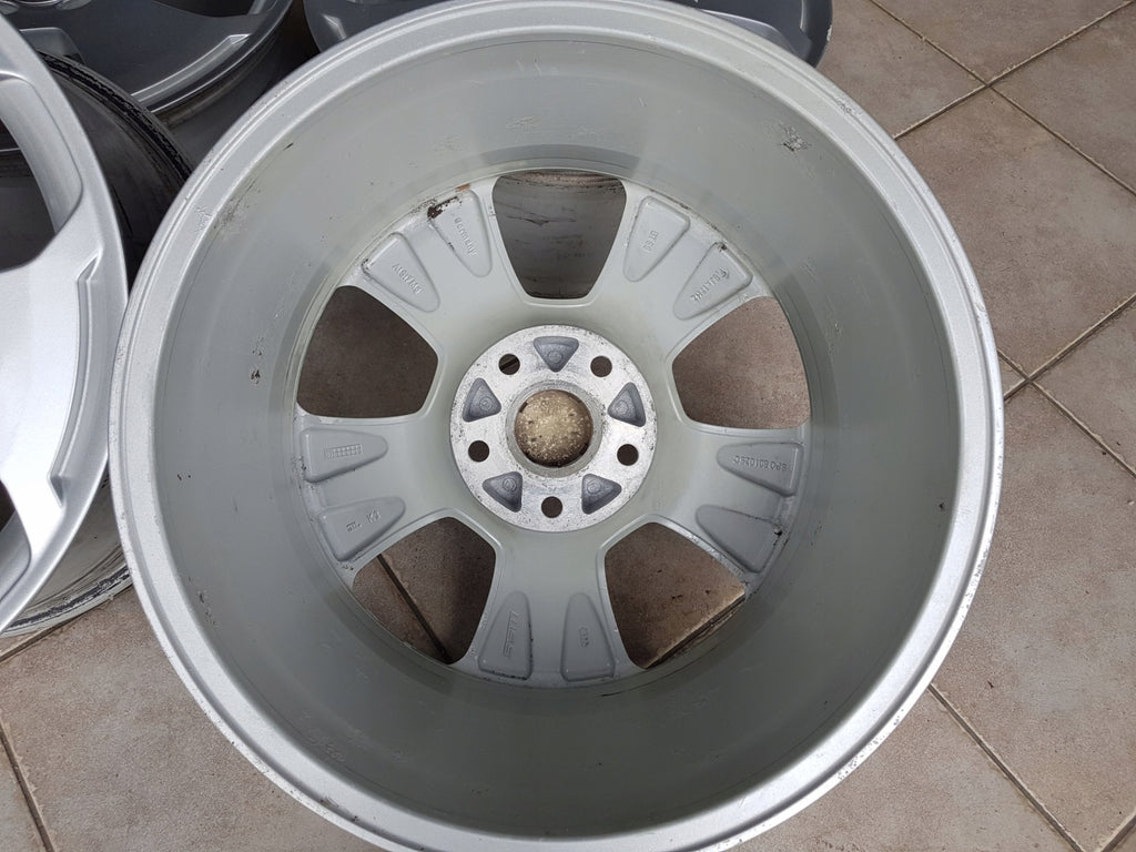 4x Alufelge 17 Zoll 7.5" 5x112 56ET Glanz Silber Audi A3 Rim Wheel FEL3853102177hv