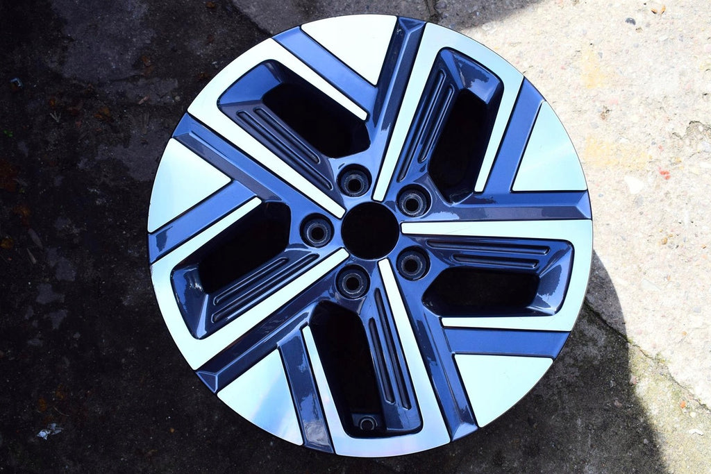 1x Alufelge 17 Zoll 7.0" 5x114.3 50ET Glanz Grau 52910-DD100 Hyundai Kona Mg