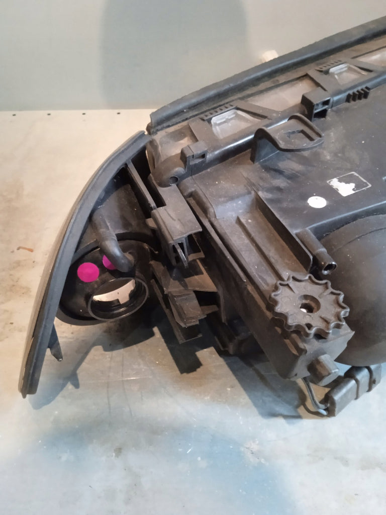 Frontscheinwerfer BMW E46 Xenon Ein Stück (Rechts oder Links) Headlight