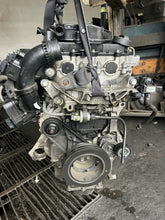 Laden Sie das Bild in den Galerie-Viewer, Motor Peugeot 208 II HNK 1.2 101PS 74kW 2019 Engine Unkomplett MOT3654252315jl