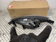 Laden Sie das Bild in den Galerie-Viewer, Frontscheinwerfer Ford Focus MX7B-13E014-ED Rechts Scheinwerfer Headlight SCH6570702396ci