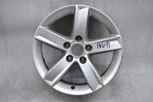 Load image into Gallery viewer, 1x Alufelge 16 Zoll 7.0&quot; 5x112 46ET Glanz Silber 8K0071496 Audi A4 B8 Rim Wheel