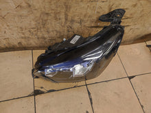 Laden Sie das Bild in den Galerie-Viewer, Frontscheinwerfer Peugeot 2008 II 208 9833036380 Full LED Links Headlight
