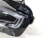 Laden Sie das Bild in den Galerie-Viewer, Frontscheinwerfer Mercedes-Benz Cla X118 C118 A1189061401 Links Headlight SCH8649771109vr