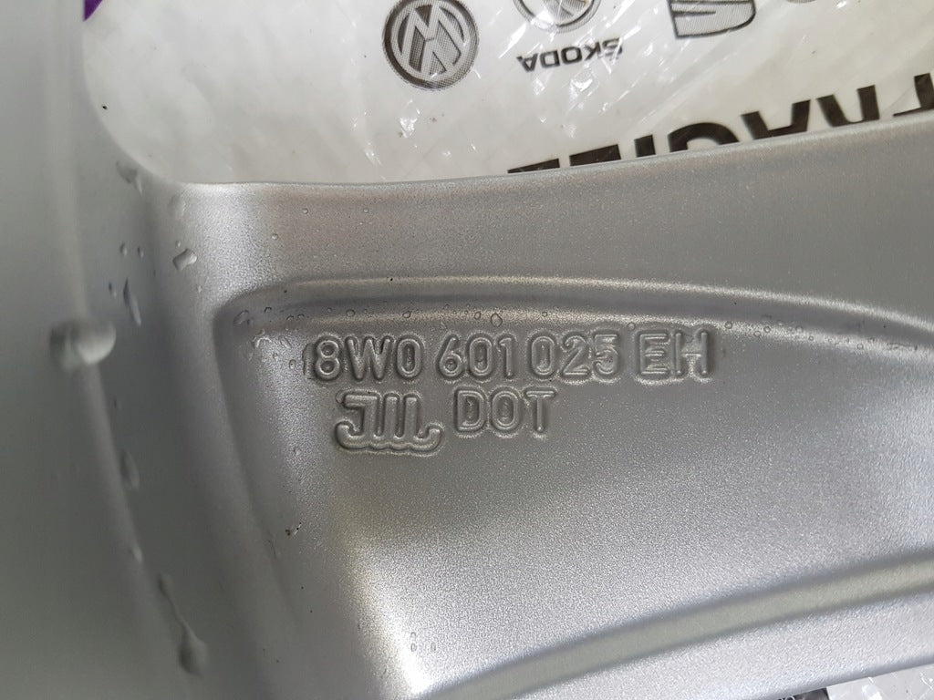 1x Alufelge 17 Zoll 7.5" 5x112 38ET Glanz Silber 8W0601025EH Audi A4 B9 FEL7354199605gz