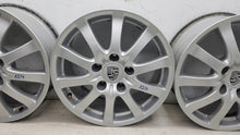 Load image into Gallery viewer, 4x Alufelge 17 Zoll 7.5&quot; 5x130 53ET Silber 7L5601025P Porsche Rim Wheel