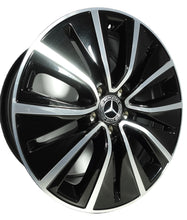 Laden Sie das Bild in den Galerie-Viewer, 4x Alufelge 18 Zoll 8.0&quot; 5x112 33ET Glanz Schwarz A2574010700 Mercedes-Benz