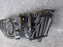 Laden Sie das Bild in den Galerie-Viewer, Frontscheinwerfer Audi Q3 83A941034 Rechts Scheinwerfer Headlight