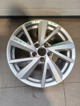 Laden Sie das Bild in den Galerie-Viewer, 1x Alufelge 17 Zoll 7.0" 5x112 45ET 81A601025C Audi Q2 Rim Wheel FEL9747251150ge