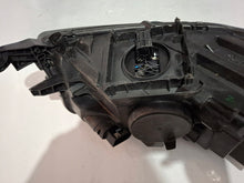 Laden Sie das Bild in den Galerie-Viewer, Frontscheinwerfer Skoda Fabia III 6V1941015F 030111523101 LED Links Headlight