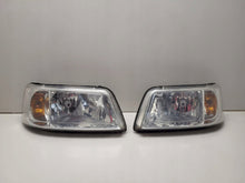 Load image into Gallery viewer, Frontscheinwerfer VW Transporter 7H1941015J 0301191301 Ein Satz Headlight SCH3069036294vi