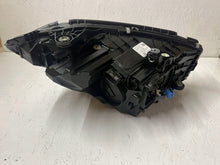 Laden Sie das Bild in den Galerie-Viewer, Frontscheinwerfer Mercedes-Benz W206 A2069062903 LED Links Headlight SCH8859569498bw