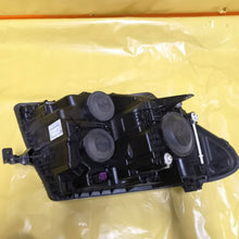 Load image into Gallery viewer, Frontscheinwerfer Man Tge Crafter 7C1941005 Links Scheinwerfer Headlight SCH2462267475gh