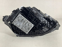 Laden Sie das Bild in den Galerie-Viewer, Frontscheinwerfer Mercedes-Benz W247 A2479064104 LED Links Headlight