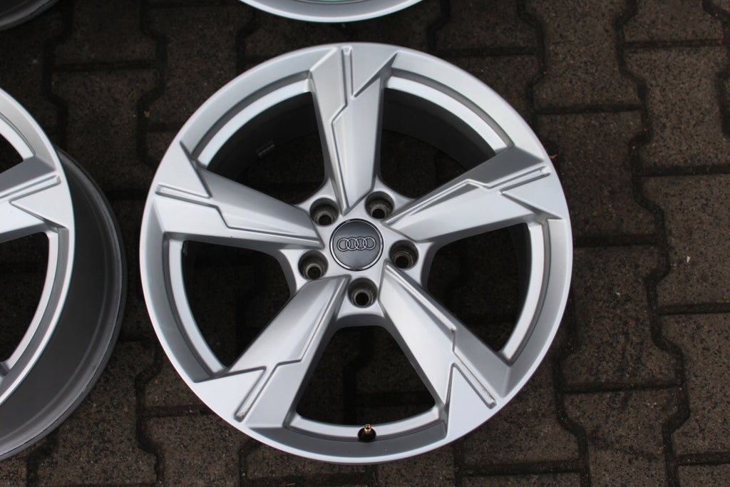 4x Alufelge 18 Zoll 8.0" 5x112 39ET Glanz Silber 4K0601025D Audi A6 C8 Rim Wheel FEL9131314815cz