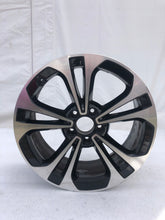 Laden Sie das Bild in den Galerie-Viewer, 1x Alufelge 18 Zoll 7.5&quot; 5x112 40ET Glanz A2064016200 Mercedes-Benz Rim Wheel