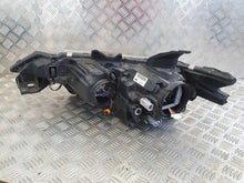 Laden Sie das Bild in den Galerie-Viewer, Frontscheinwerfer Mitsubishi Outlander III 8301C996 Xenon Rechts Headlight