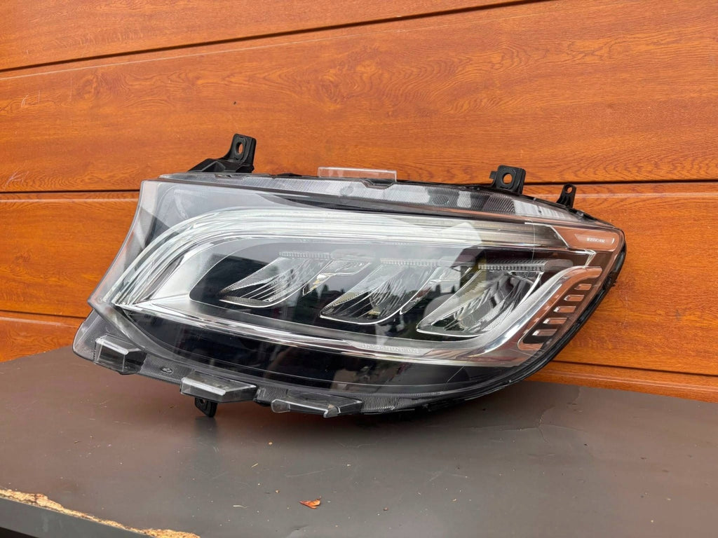 Frontscheinwerfer Mercedes-Benz Sprinter A9109069900 Links Headlight SCH6480982159yp