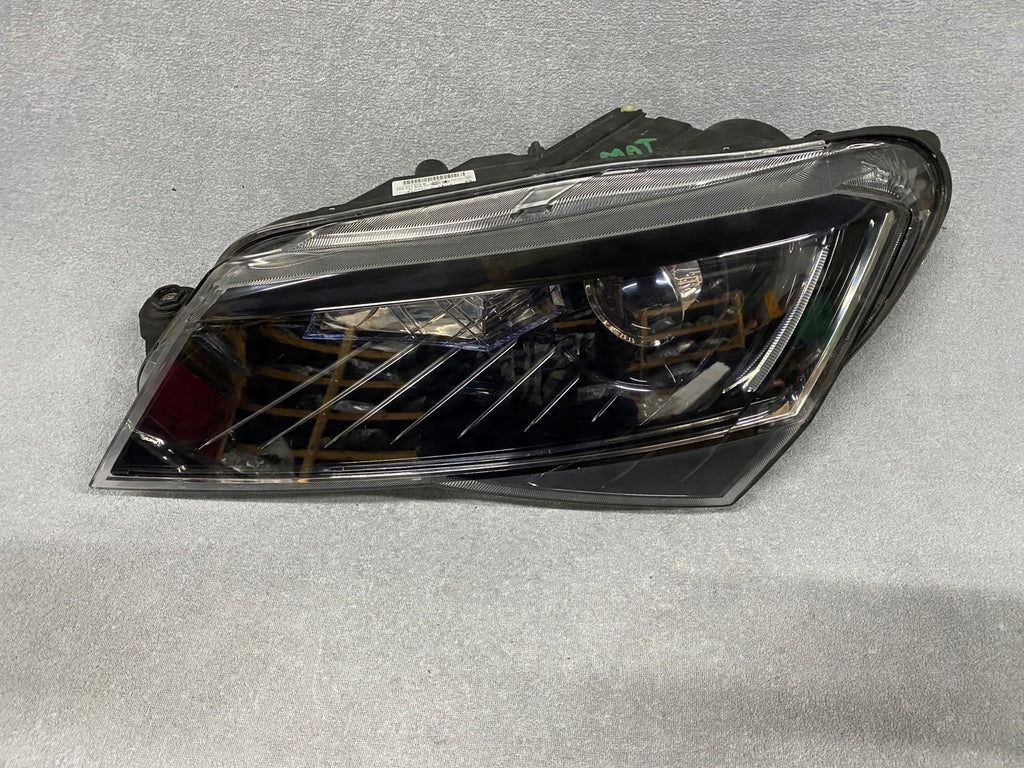 Frontscheinwerfer Skoda Superb III 3V1941015B Xenon Links Scheinwerfer Headlight