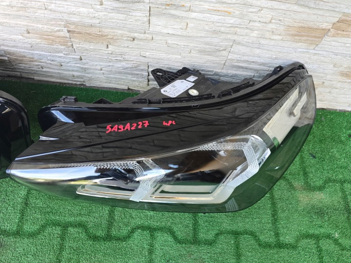 Frontscheinwerfer BMW X1 5A9A228 5A9A227 LED Ein Satz Scheinwerfer Headlight SCH3765735909wo
