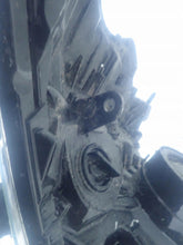 Laden Sie das Bild in den Galerie-Viewer, Frontscheinwerfer Opel Vivaro B Trafic III Rechts Scheinwerfer Headlight