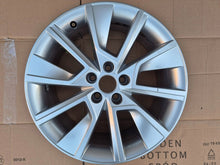 Load image into Gallery viewer, 1x Alufelge 17 Zoll 6.5" 5x100 40ET 658601025C Skoda Scala Kamiq Rim Wheel FEL4183551474ul