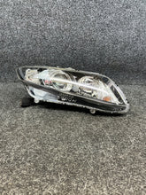 Laden Sie das Bild in den Galerie-Viewer, Frontscheinwerfer Honda Civic IX Xenon Rechts Scheinwerfer Headlight SCH3386871298qb
