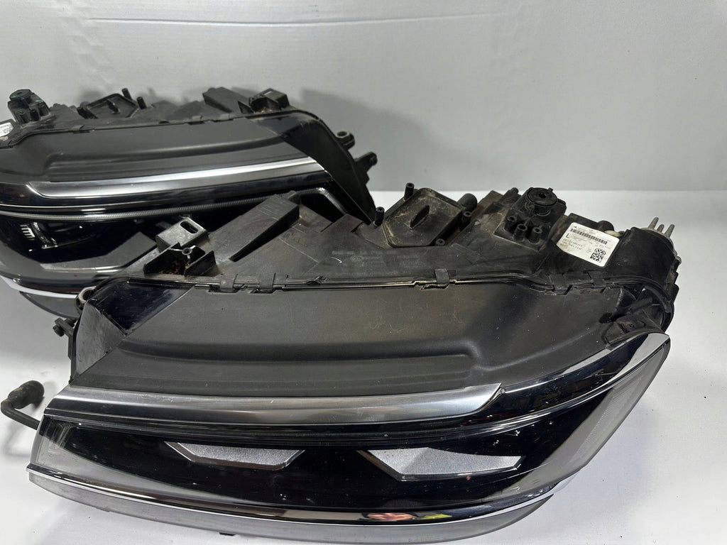 Frontscheinwerfer VW Tiguan 5NN941082C Ein Satz Scheinwerfer Headlight SCH8288916161yi