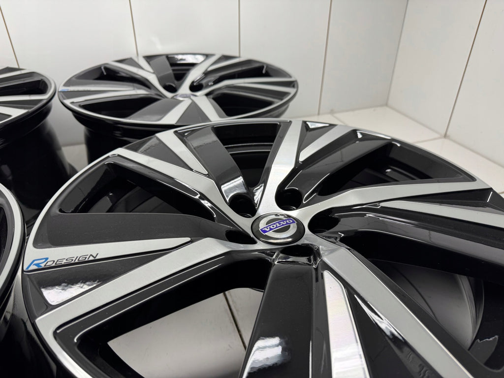 4x Alufelge 19 Zoll 8.5" 5x108 47ET Glanz Schwarz 32243394 Volvo V60 I Xc60 FEL3608011788ti