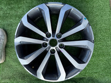 Laden Sie das Bild in den Galerie-Viewer, 1x Alufelge 18 Zoll 7.0&quot; 5x114.3 403001948R Renault Rim Wheel