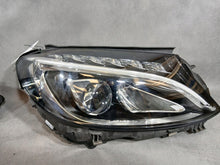 Laden Sie das Bild in den Galerie-Viewer, Frontscheinwerfer Mercedes-Benz W205 A2059063703 Ein Satz Scheinwerfer Headlight SCH8055122836hf