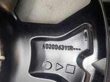 Load image into Gallery viewer, 1x Alufelge 17 Zoll 6.5" 5x114.3 50ET 403005180R Dacia Duster Rim Wheel FEL5324948473wq