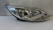 Laden Sie das Bild in den Galerie-Viewer, Frontscheinwerfer Ford Focus BM51-13W029-NB Rechts Scheinwerfer Headlight SCH7913003025cw