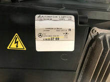Laden Sie das Bild in den Galerie-Viewer, Frontscheinwerfer Mercedes-Benz X166 A1668203559 Xenon Ein Satz Headlight SCH5726906651ms