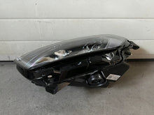 Laden Sie das Bild in den Galerie-Viewer, Frontscheinwerfer Ford Ecosport MN15-13E015-GB Links Scheinwerfer Headlight SCH7528506672lc