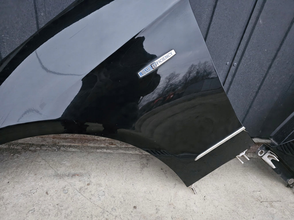 Kotflügel Mercedes-Benz W212 2128810101 A2128810101 Vorne Links