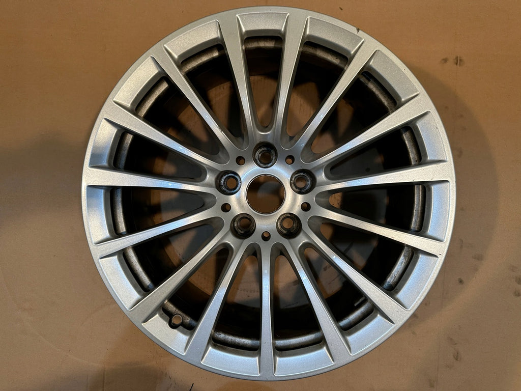 1x Alufelge 18 Zoll 8.0" 5x112 30ET 6861224 BMW 5 G31 G30 Rim Wheel