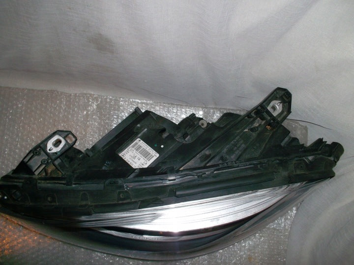 Frontscheinwerfer Mercedes-Benz W246 A2468201661 A2468201561 Xenon Ein Satz SCH6062824472wd