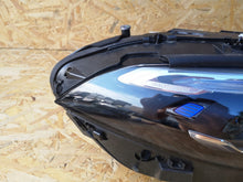 Laden Sie das Bild in den Galerie-Viewer, Frontscheinwerfer Mercedes-Benz W177 Ein Stück (Rechts oder Links) Headlight SCH7667751446mh