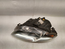 Load image into Gallery viewer, Frontscheinwerfer Audi A4 8E0941003AF Xenon Links Scheinwerfer Headlight