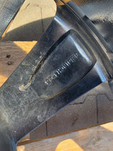 Laden Sie das Bild in den Galerie-Viewer, 1x Alufelge 18 Zoll 6.5" 5x108 26ET Glanz Schwarz 9833485080 Citroën I Rim Wheel FEL3127322525am