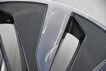 Load image into Gallery viewer, 1x Alufelge 18 Zoll 8.0" 5x112 39ET Glanz 4K0601025B Audi Mg Rim Wheel FEL2375100952sh