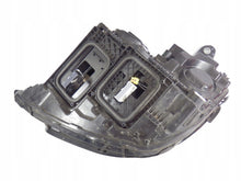 Laden Sie das Bild in den Galerie-Viewer, Frontscheinwerfer Mercedes-Benz W213 A2139068409 2139068409 LED Rechts Headlight SCH4520315841ky