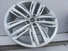 Load image into Gallery viewer, 1x Alufelge 19 Zoll 7.0" 5x112 43ET Glanz Silber 5NN601025AJ VW Tiguan Rim Wheel FEL9536867396na